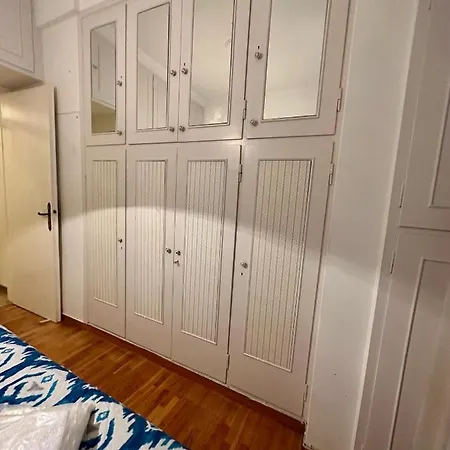 Διαμέρισμα Vintage-style 2 Bedroom At Katechaki *