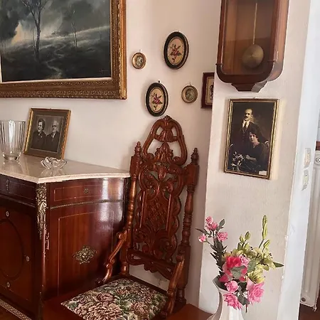 Apartment Vintage-style 2 Bedroom At Katechaki