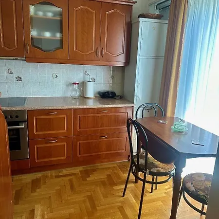 Apartment Vintage-style 2 Bedroom At Katechaki Athens