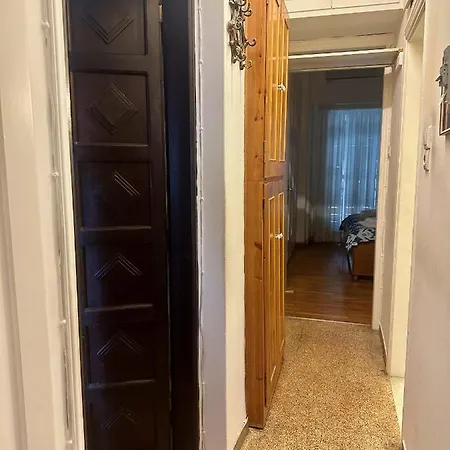 Vintage-style 2 Bedroom At Katechaki * Athens