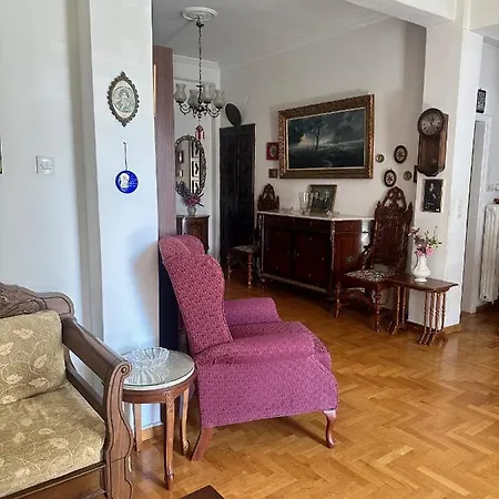 Apartment Vintage-style 2 Bedroom At Katechaki Athens